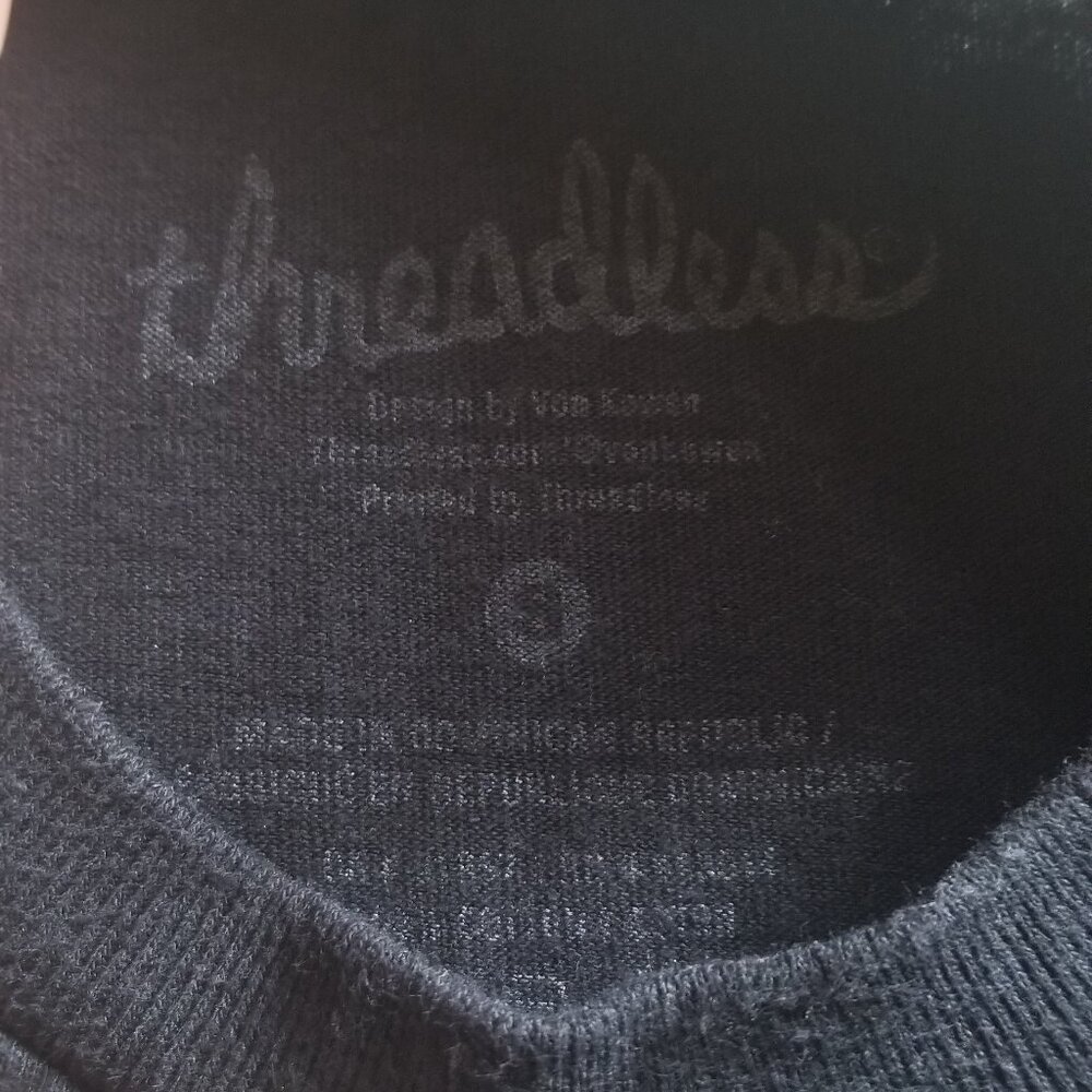 Mushroom and skull tshirt - Picture 3 of 3